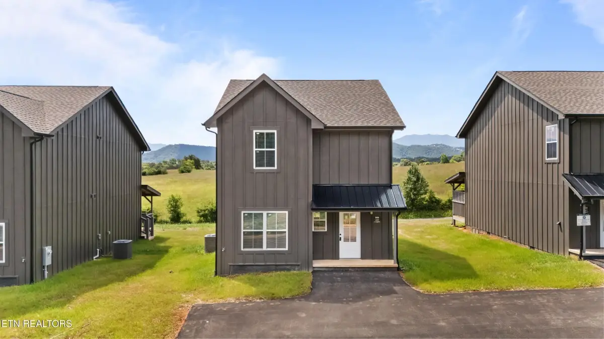 958 Lacy Ct, Sevierville, TN 37862 - #1