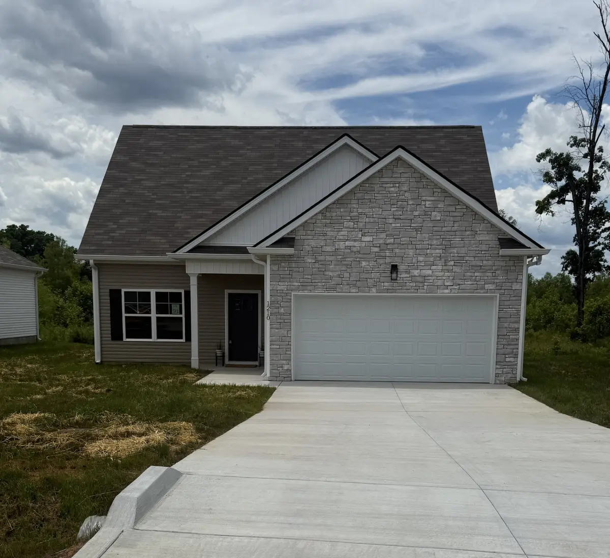 1210 Euclid Dr, Murfreesboro, TN 37127 - #1