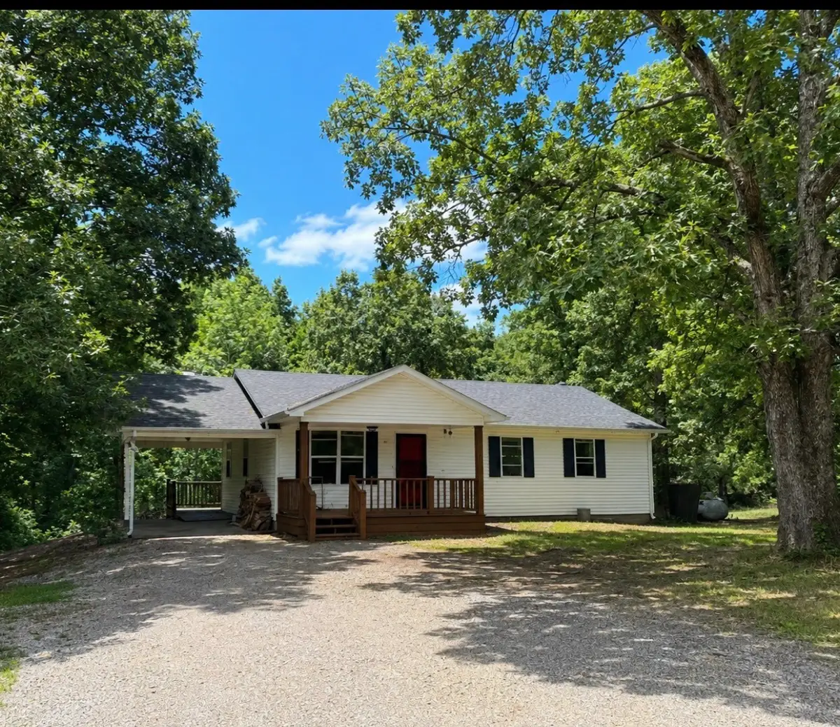 193A A W Schmidt Rd, Tennessee Ridge, TN 37178 - #1