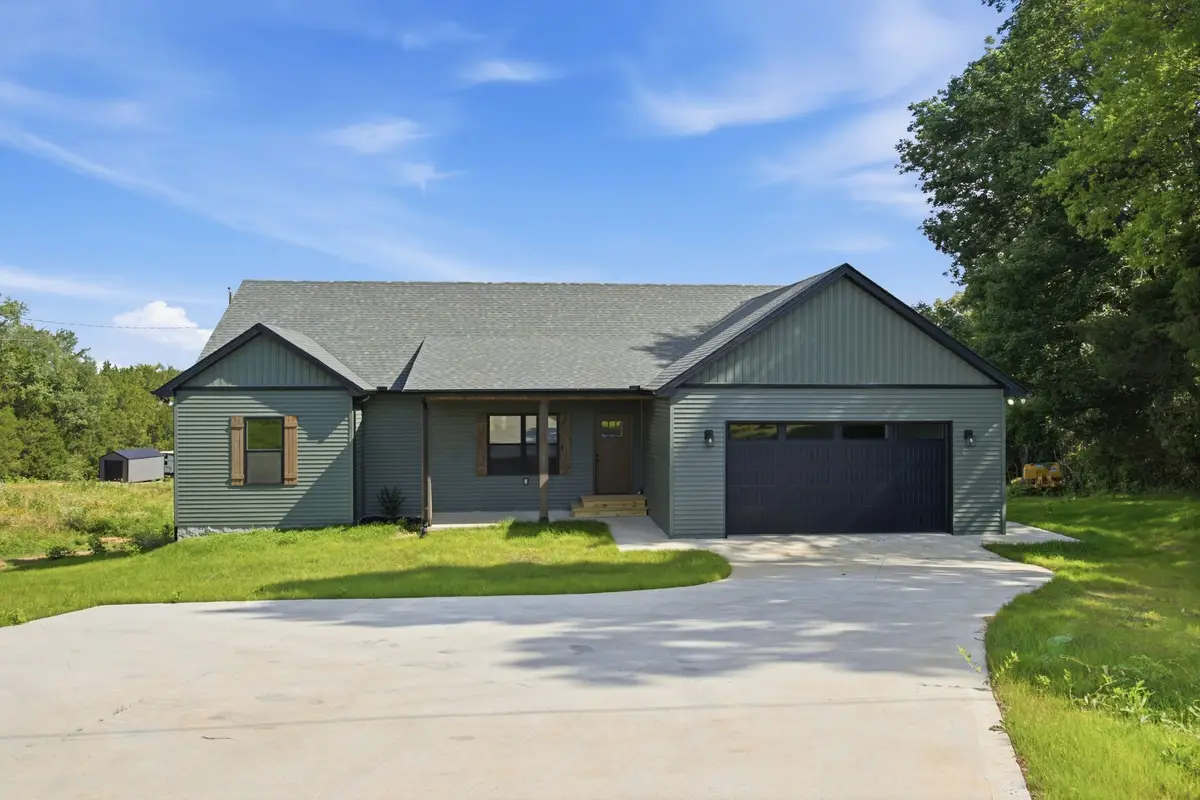 1496 Jones Creek Rd, Dickson, TN 37055 - #1