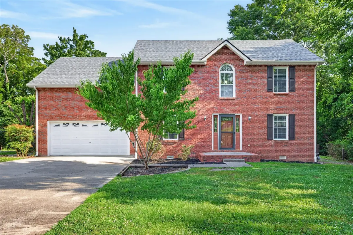 402 Pointe Clear Dr, Smyrna, TN 37167 - #1