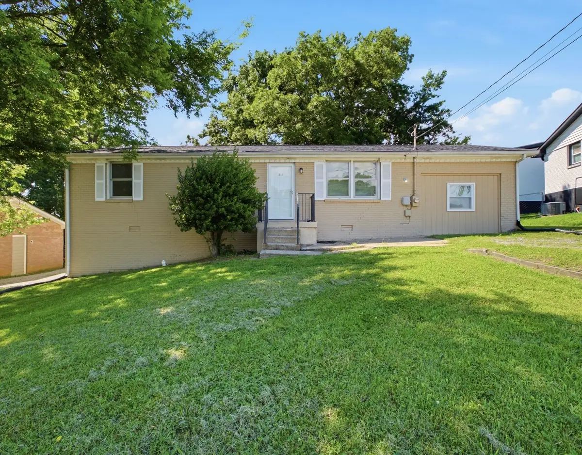 311 Janette Ave, Goodlettsville, TN 37072 - #1