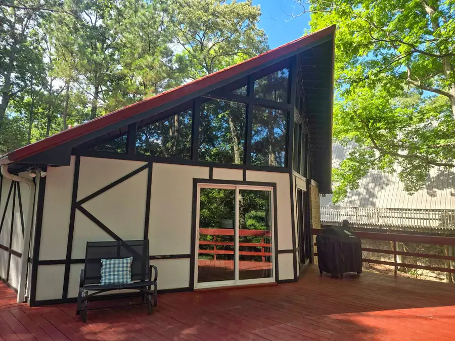 330 Russwood Dr, Springville, TN 38256 - #2