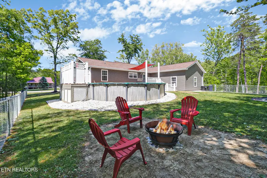 874 Deer Lodge Hwy, Clarkrange, TN 38553 - #3