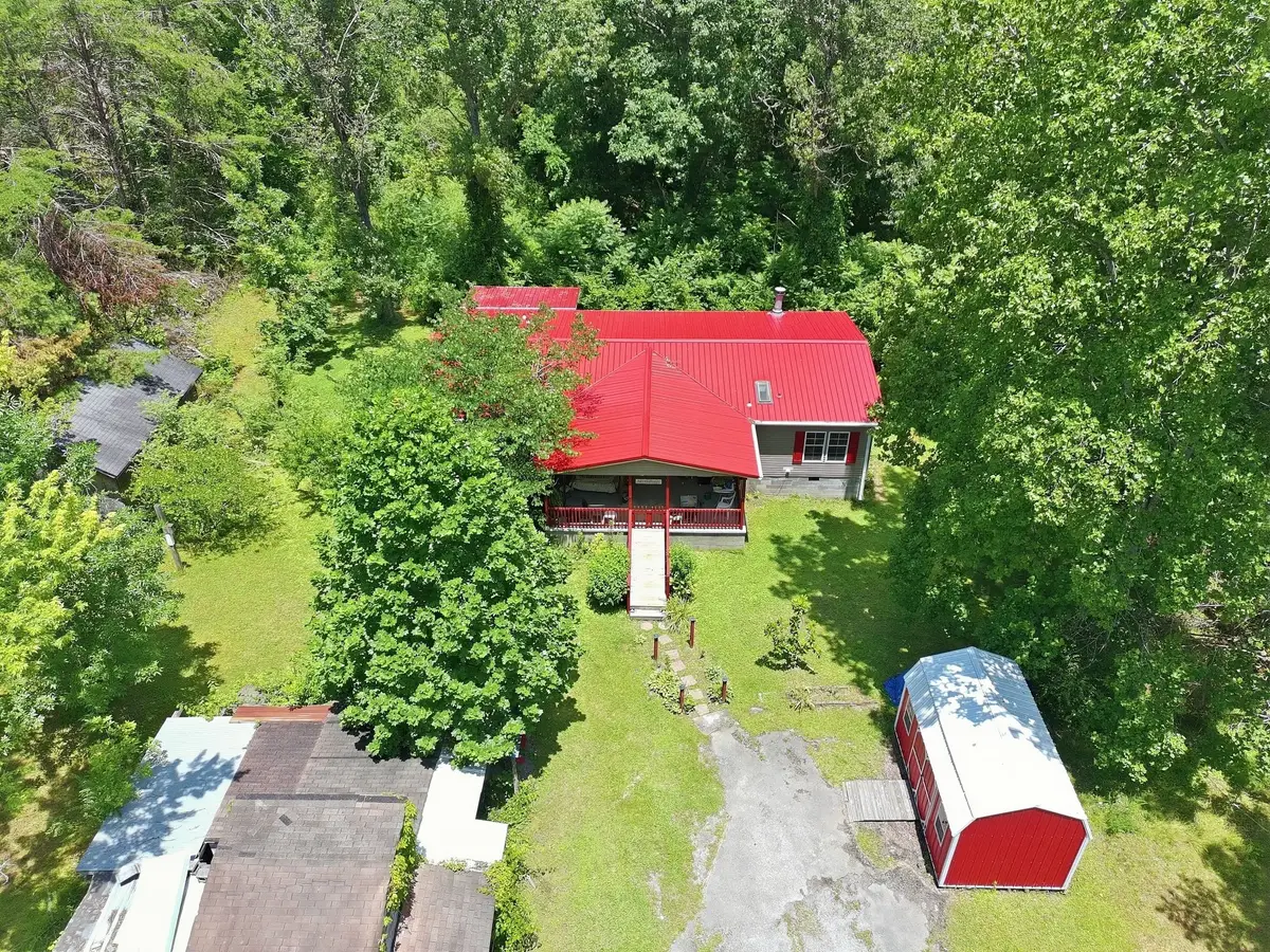 5843 Valley Dr, Lyles, TN 37098 - #1