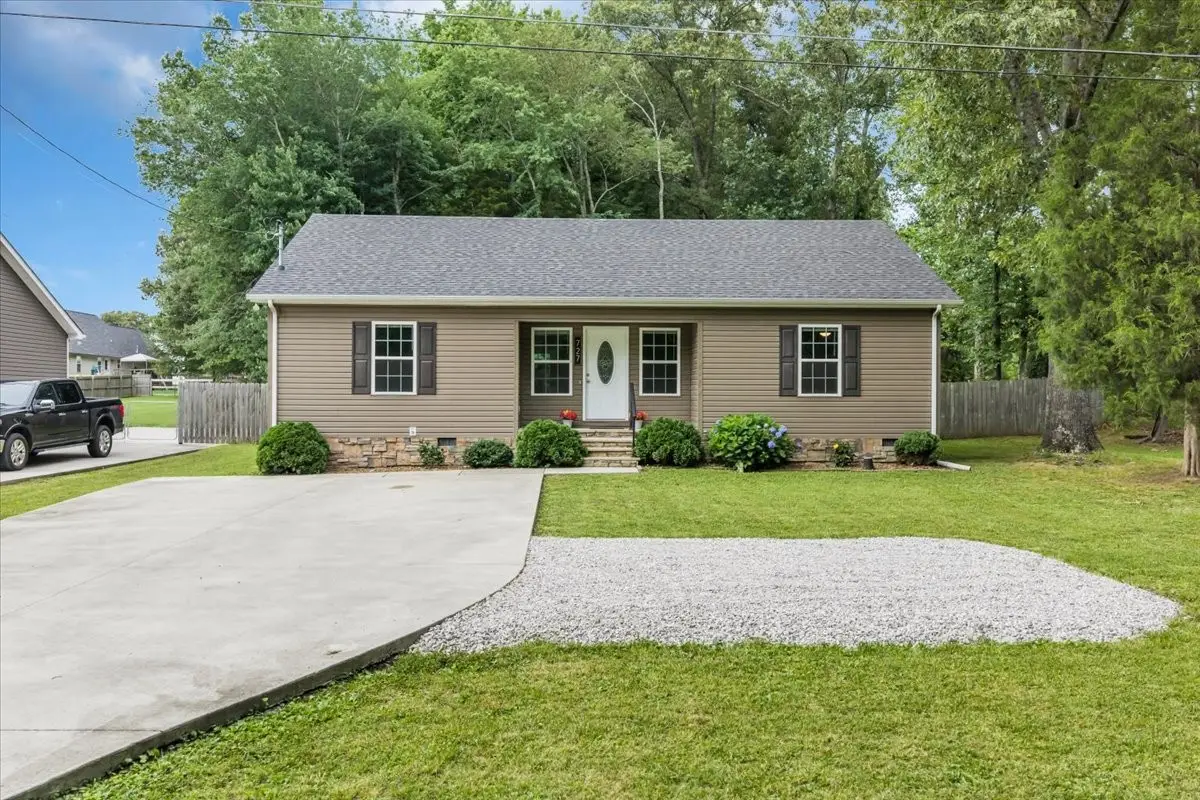727 Marbury Rd, Tullahoma, TN 37388 - #1