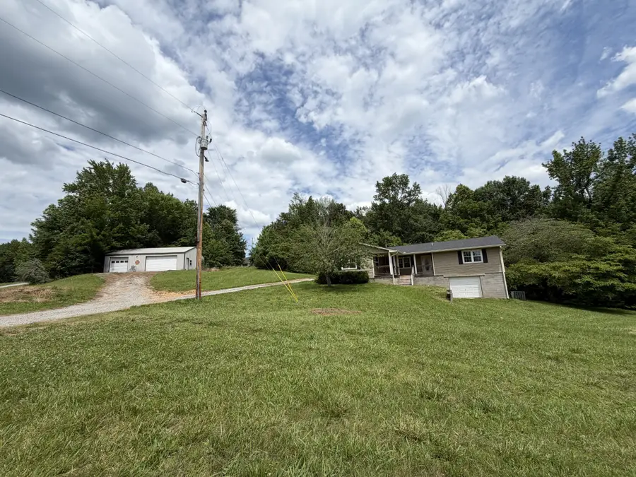 1142 John Shores Rd, Chapmansboro, TN 37035 - #2