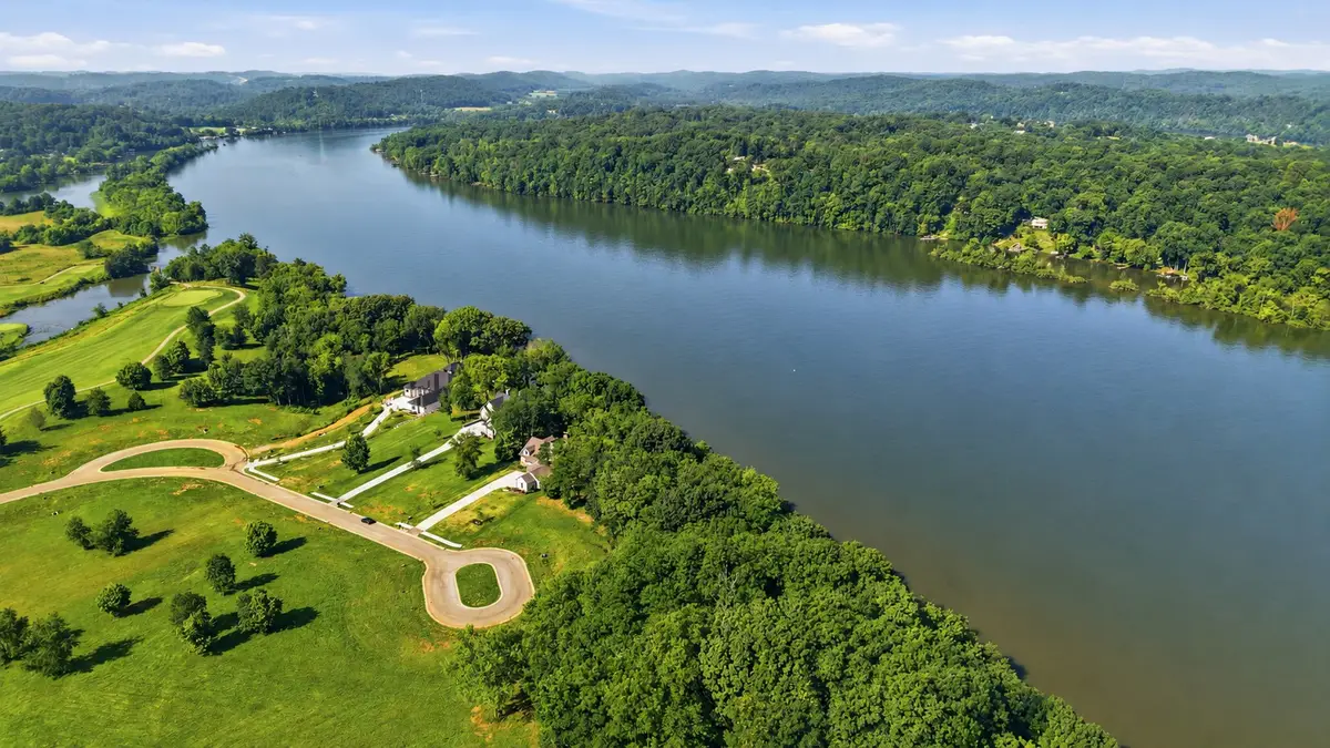 2061 Mockingbird Ln, Loudon, TN 37774 - #1