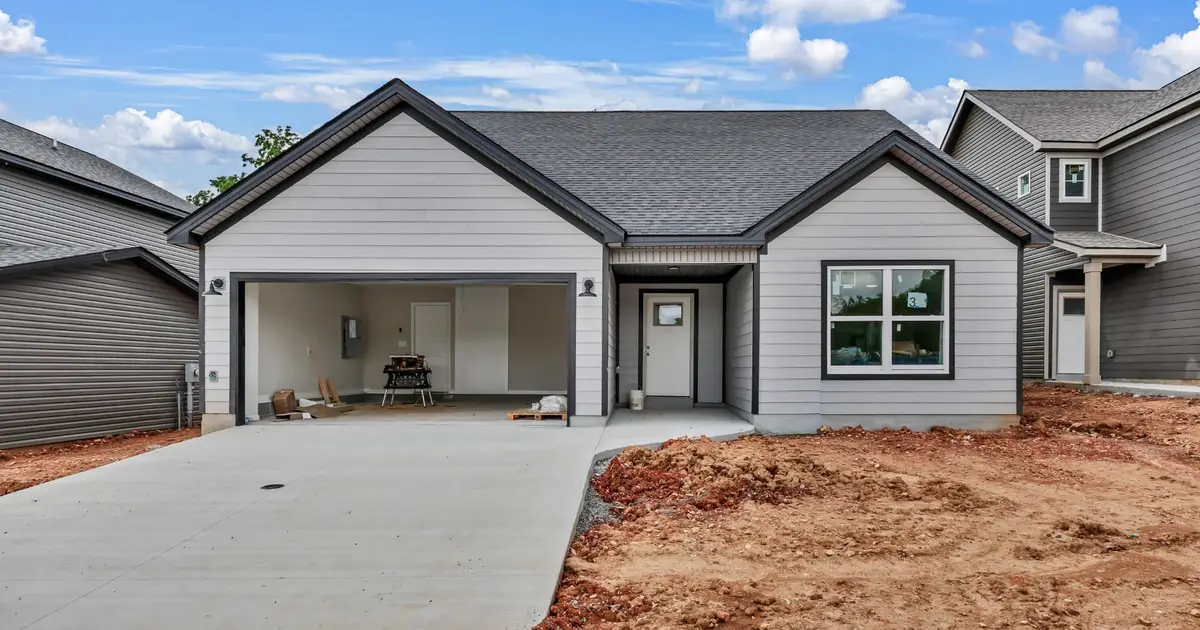 2669 Brewster Dr, Clarksville, TN 37042 - #1