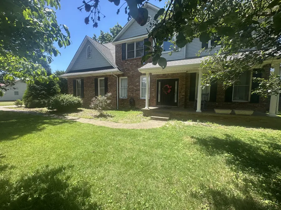 202 Quincy Dr, Hopkinsville, KY 42240 - #2