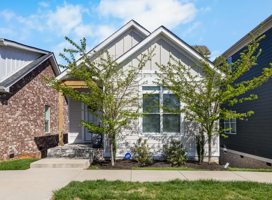 1372 Hicks Edgen Rd, Pleasant View, TN 37146 - #3