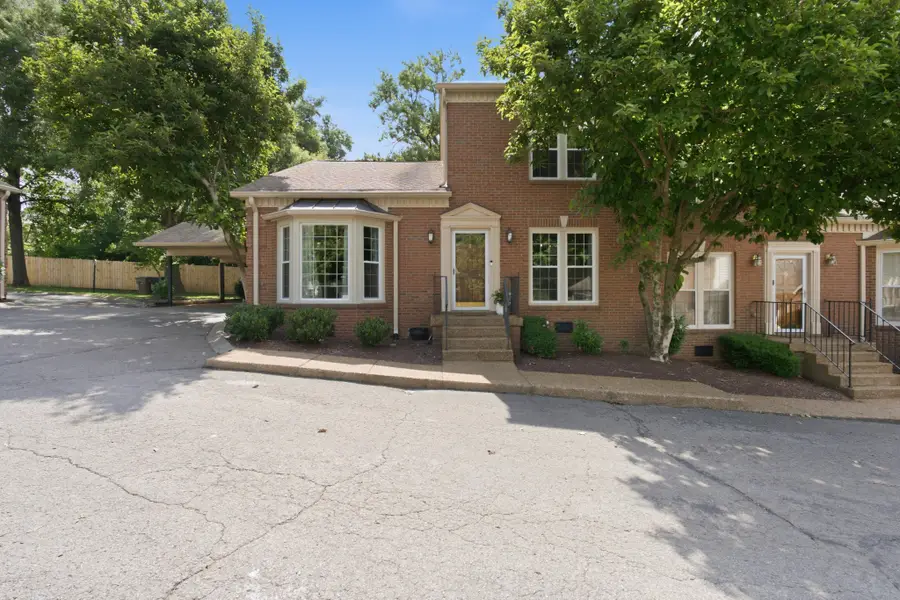 8 Sharonwood Dr, Nashville, TN 37215 - #2
