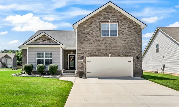 232 Ledina Ct, Clarksville, TN 37043