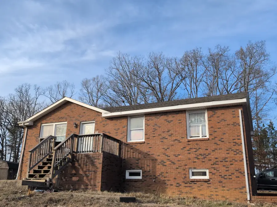 4563 Cumberland City Rd, Indian Mound, TN 37079 - #2