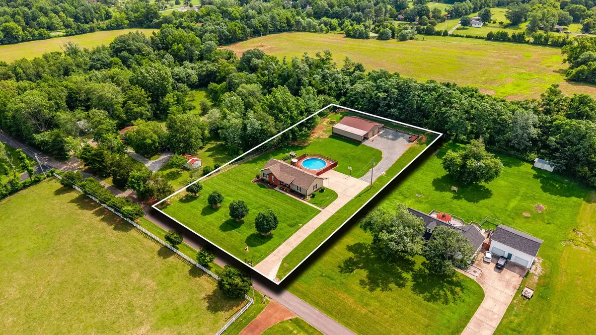 2205 Howell Rd, Greenbrier, TN 37073 - #1