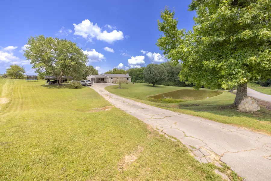 34 Dunn Rd, Leoma, TN 38468 - #2