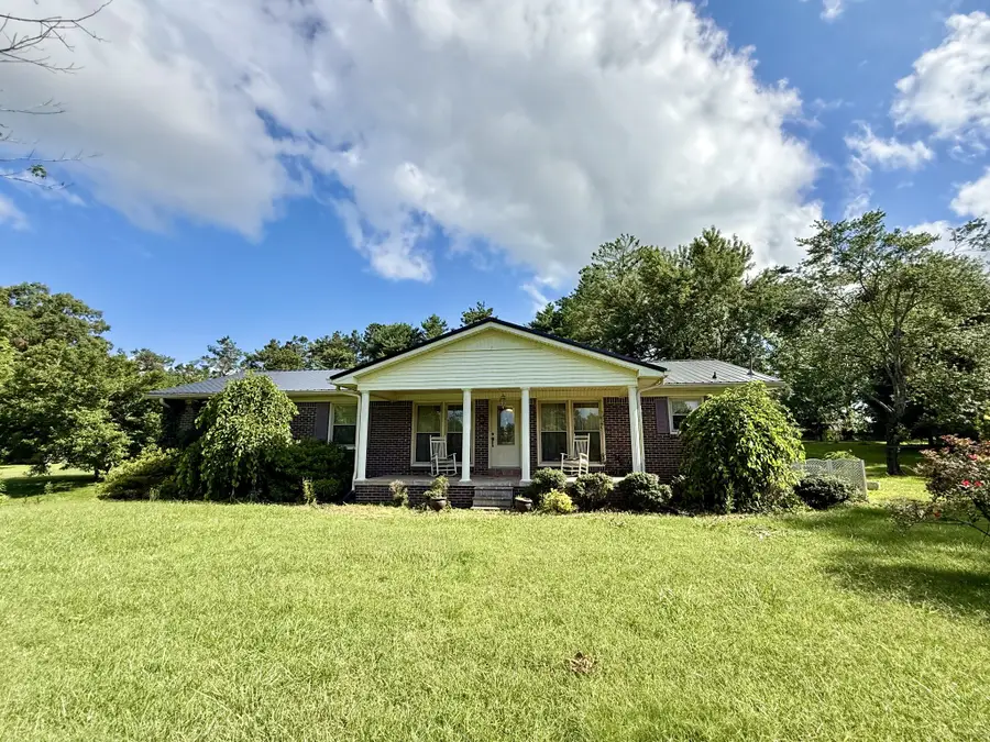 301 W College St, Summertown, TN 38483 - #2