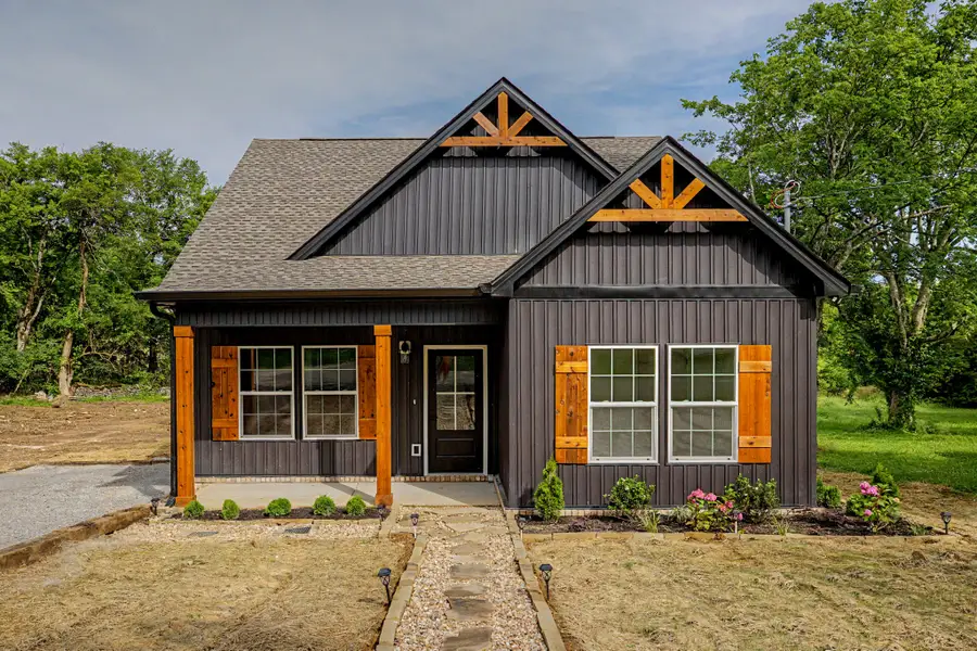 224 Hickory Ave, Lewisburg, TN 37091 - #2