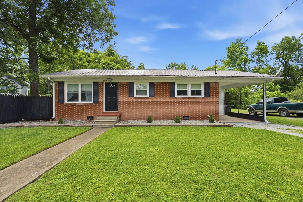 226 N Pine St, Hohenwald, TN 38462 - #1