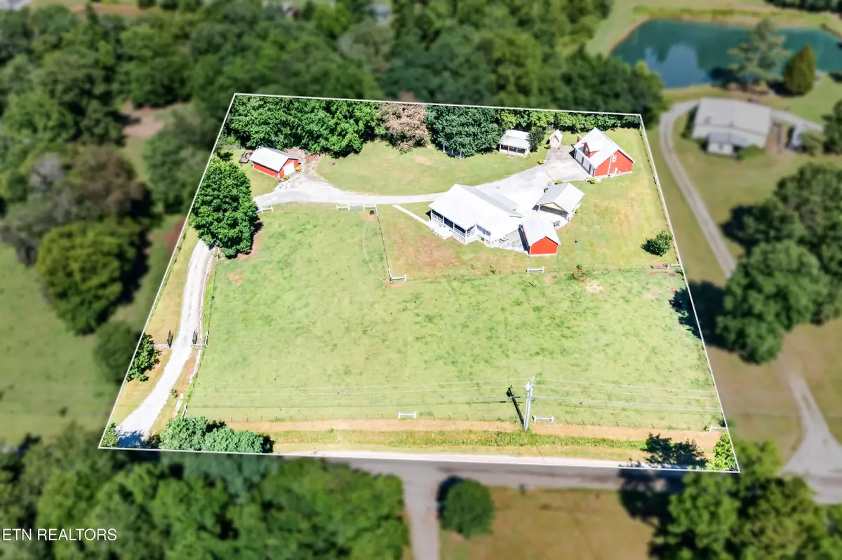 105 Foothills Rd, Pikeville, TN 37367 - #1