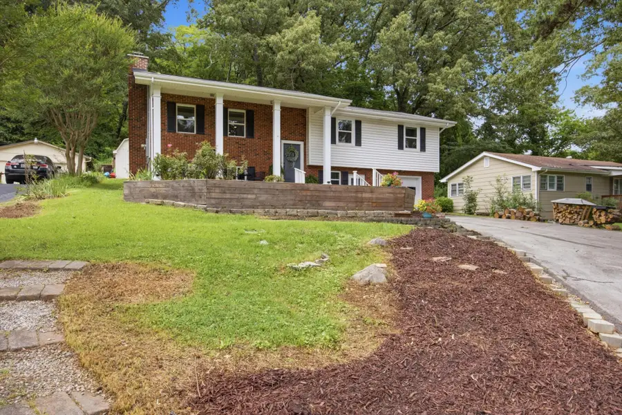 1025 S Seminole Drive, Chattanooga, TN 37412 - #2