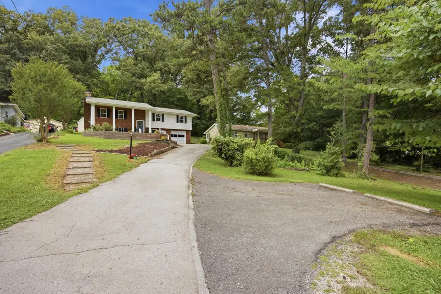 1025 S Seminole Drive, Chattanooga, TN 37412 - #3