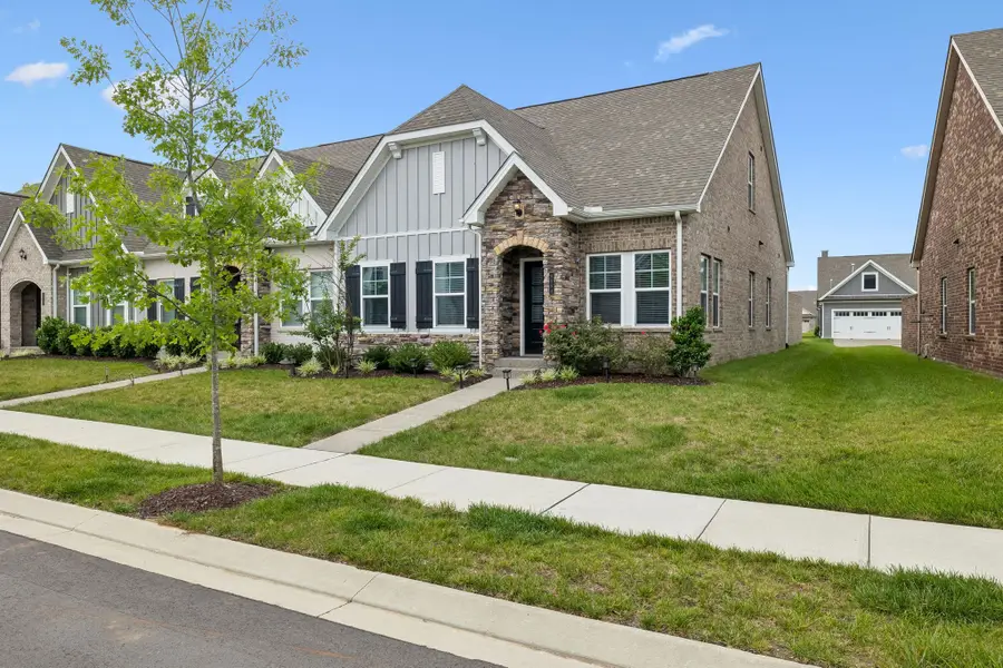 9084 Headwaters Dr, Franklin, TN 37064 - #3