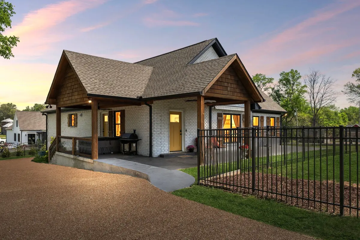 2104 Williamsport Pike, Columbia, TN 38401 - #1