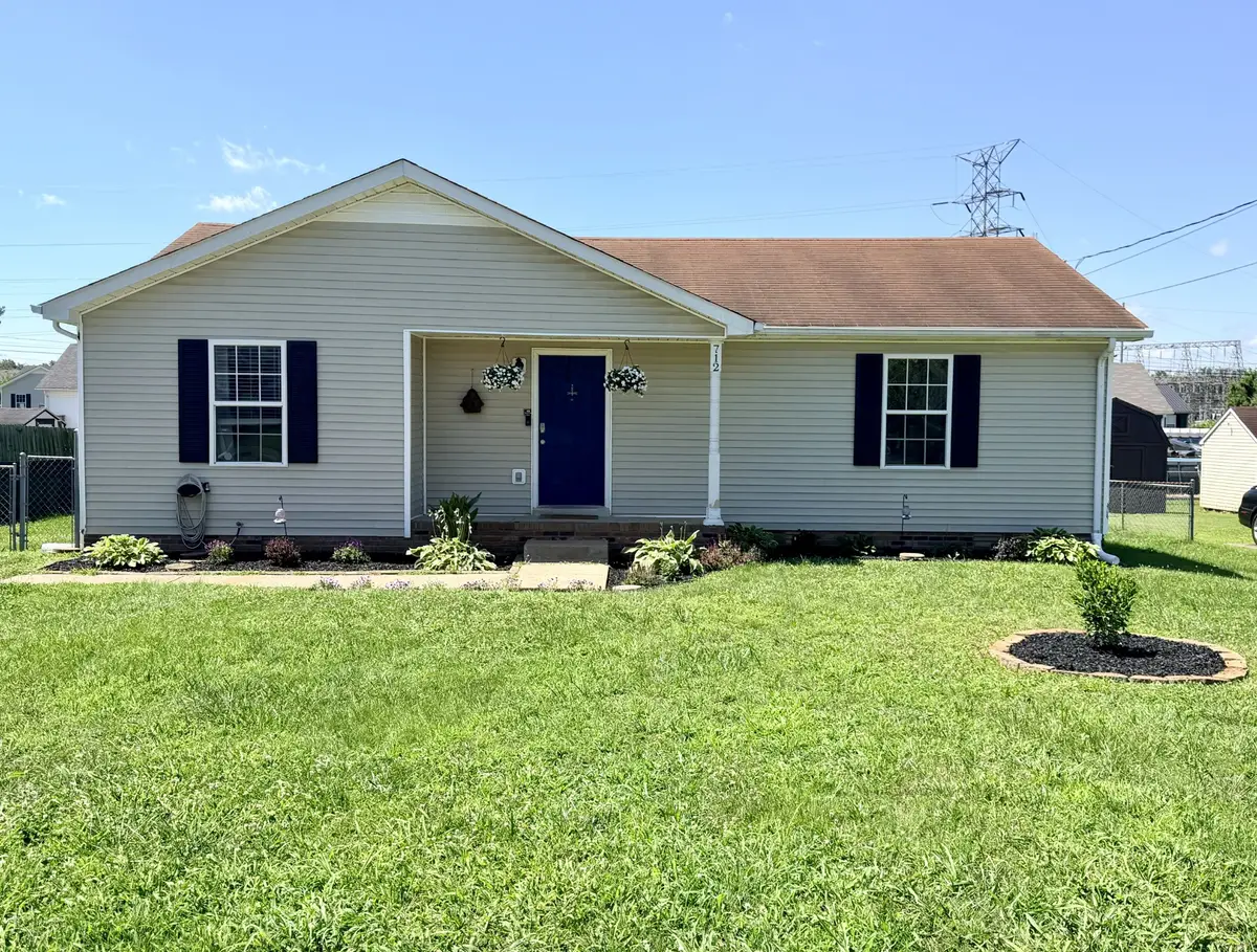 712 Carbondale Dr, Oak Grove, KY 42262 - #1