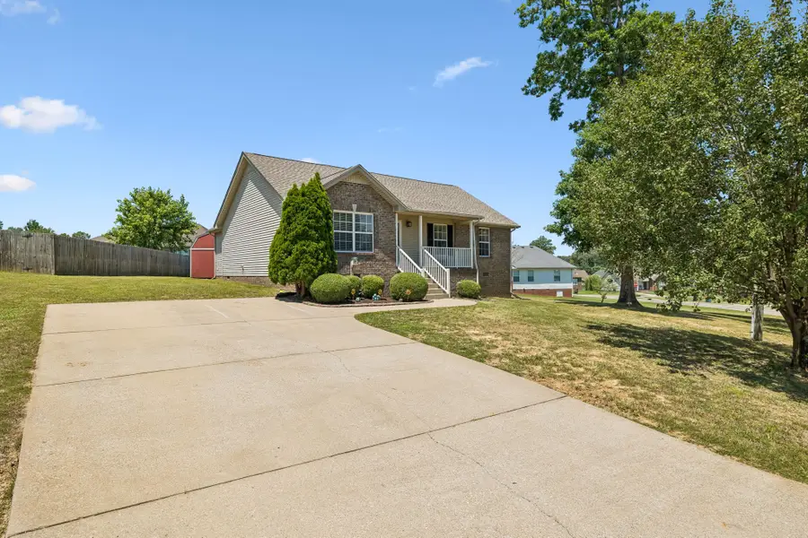 518 Polo Ln, Springfield, TN 37172 - #3