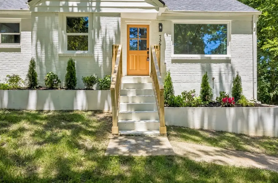 736 Carlyle Pl, Nashville, TN 37211 - #2