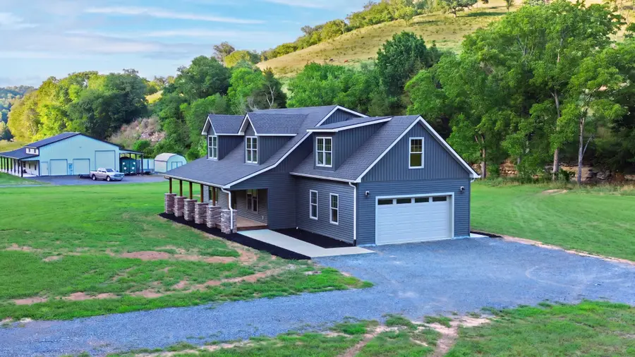 210 Granville Hwy, Chestnut Mound, TN 38552 - #3