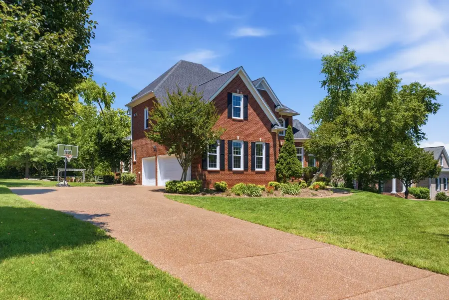 9236 Prestmoor Pl, Brentwood, TN 37027 - #2