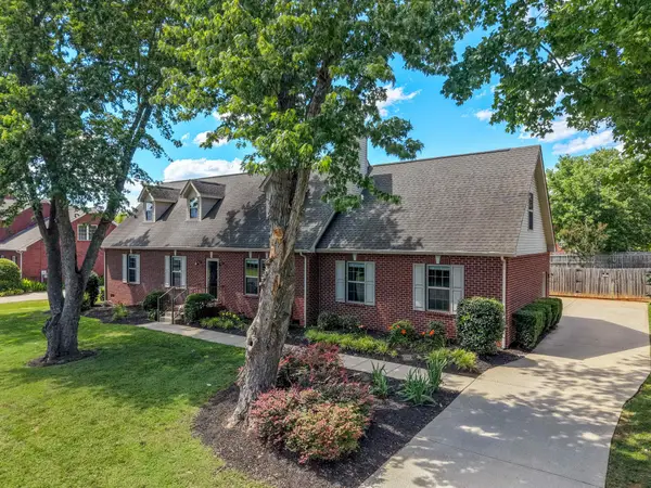 1318 Tomahawk Trce, Murfreesboro, TN 37129