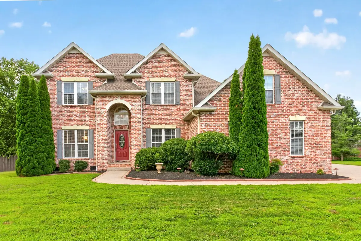 756 Starpoint Dr, Gallatin, TN 37066 - #1