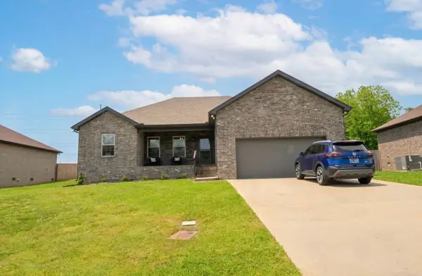 108 Smithfield Dr, Shelbyville, TN 37160