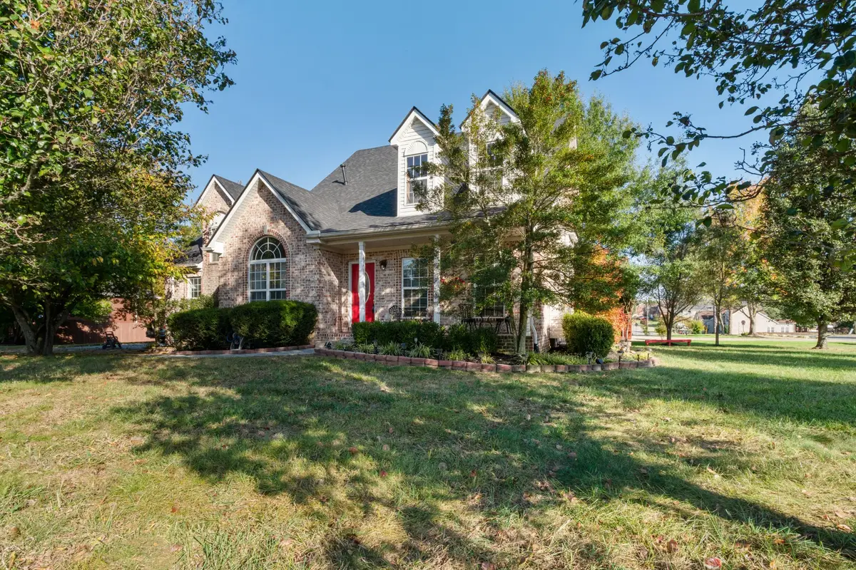8018 Burntwood Dr, La Vergne, TN 37086 - #1