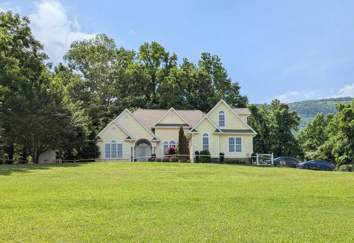 221 Jason Patrick Dr, Whitwell, TN 37397 - #1