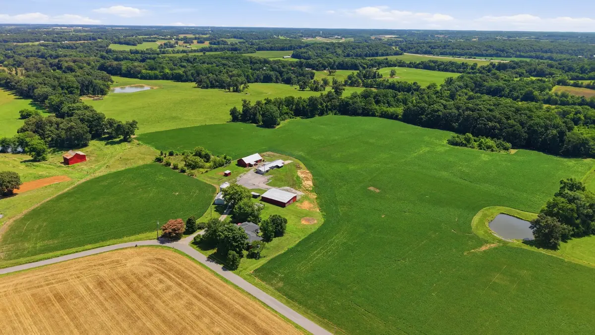 5039 Somerville Rd, Cross Plains, TN 37049 - #1