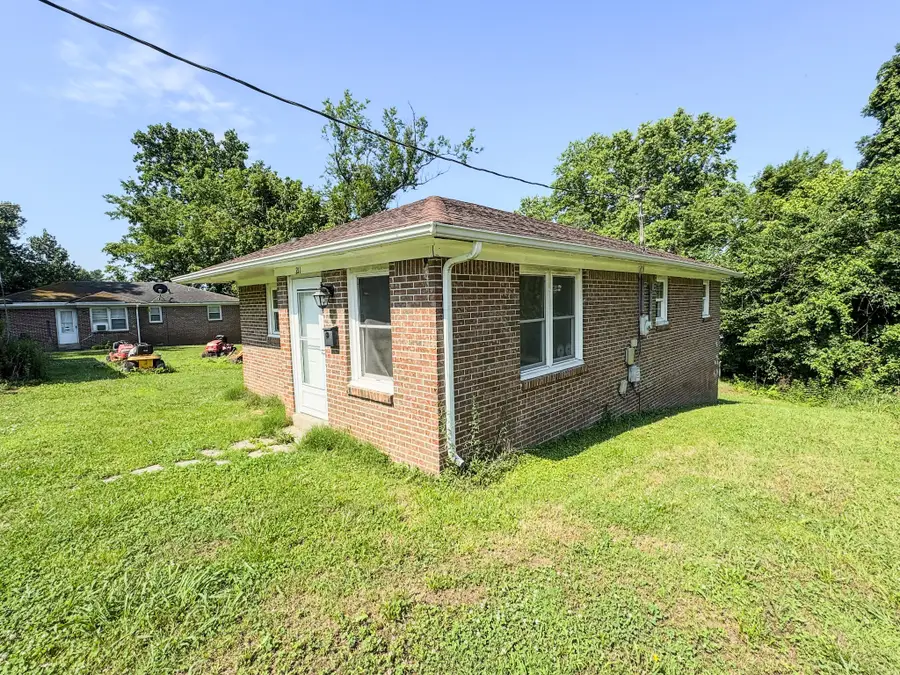 211 Hayes St, Hartsville, TN 37074 - #3