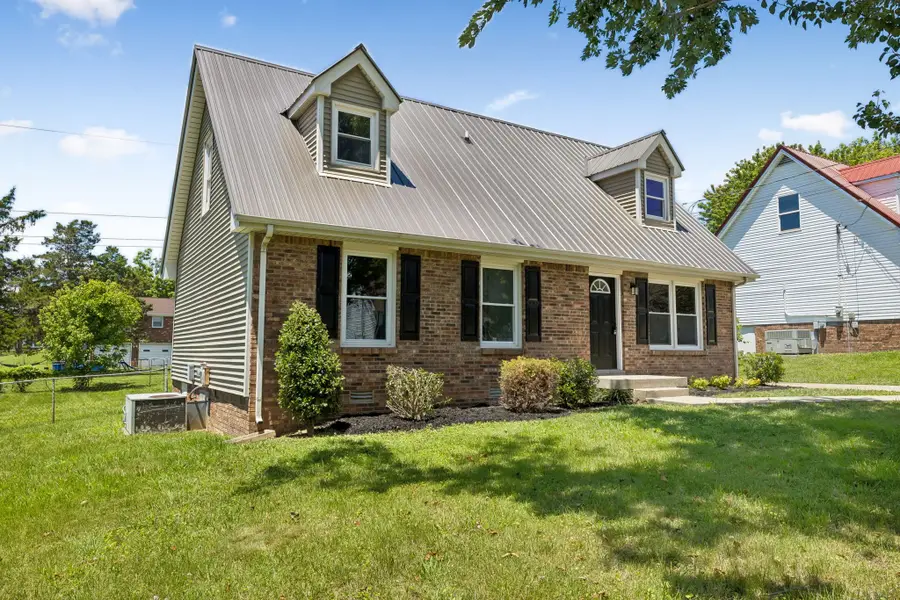 408 Helton Dr, Clarksville, TN 37042 - #3