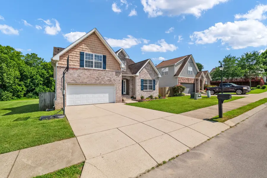 1504 Callender Rd, Spring Hill, TN 37174 - #2