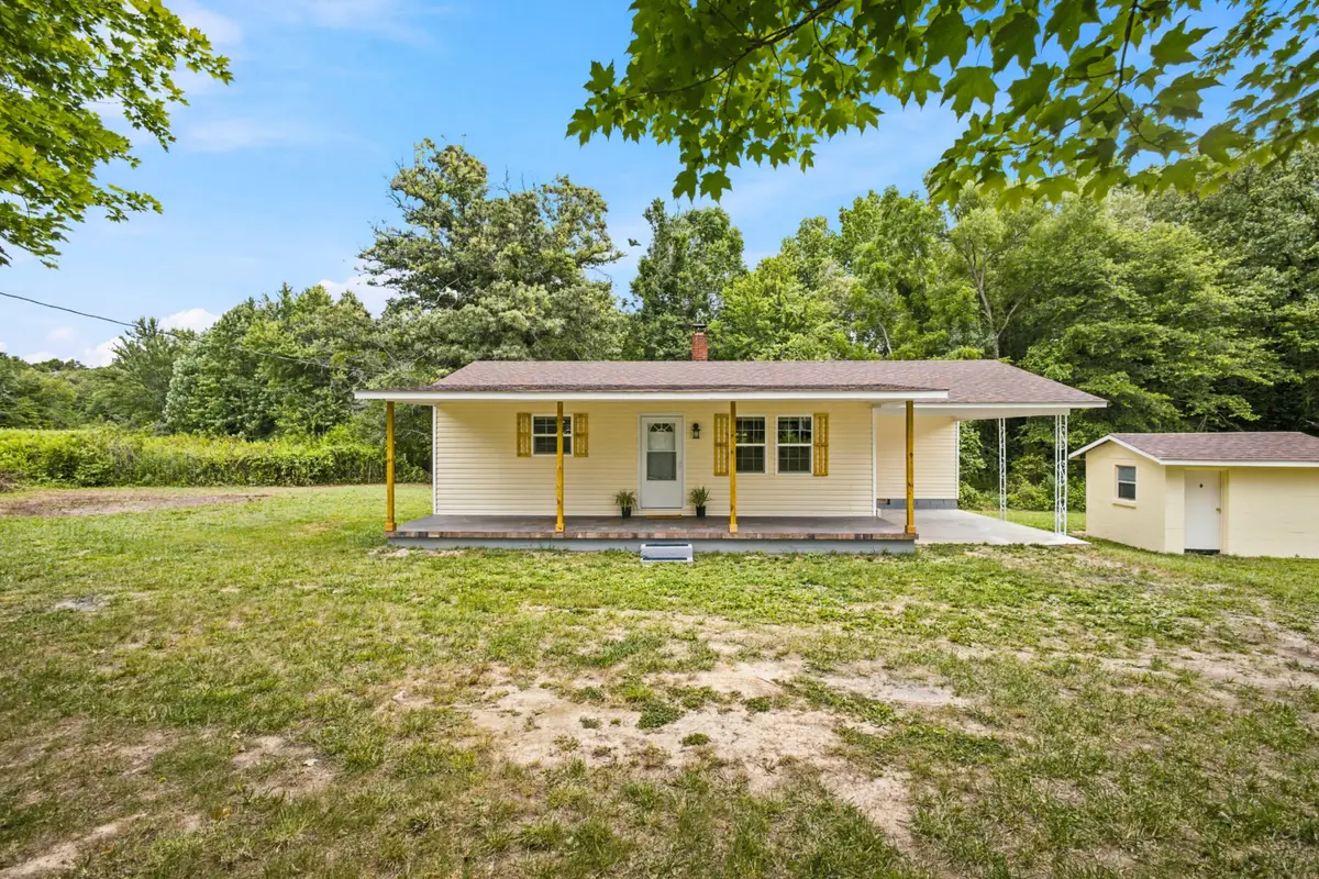 5530 Nashville Hwy, Deer Lodge, TN 37726 - #1