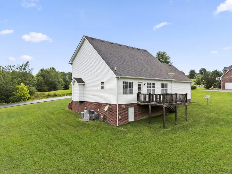 160 Lena Loop, Burns, TN 37029 - #3