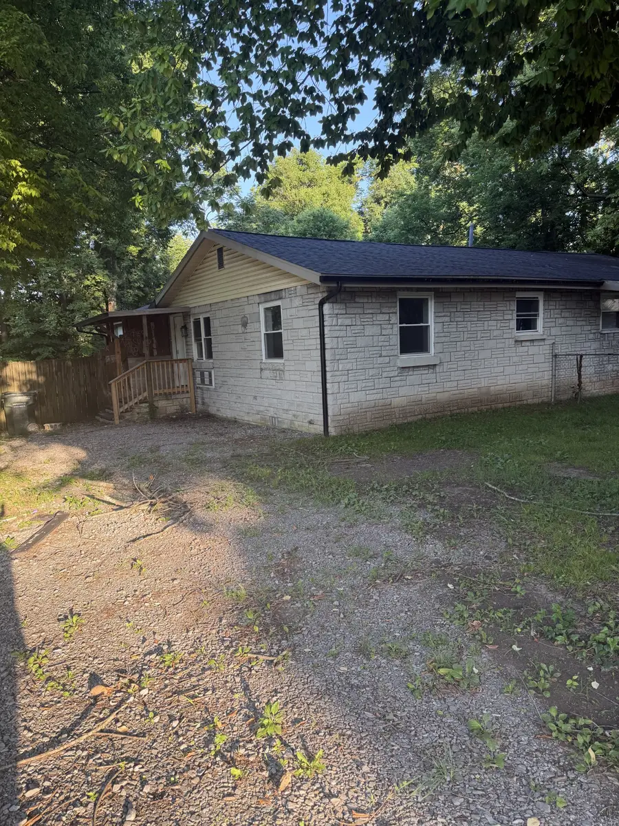 310 Braden St, Hopkinsville, KY 42240 - #2