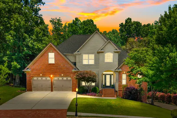 939 Brooke Stone Drive, Soddy Daisy, TN 37379