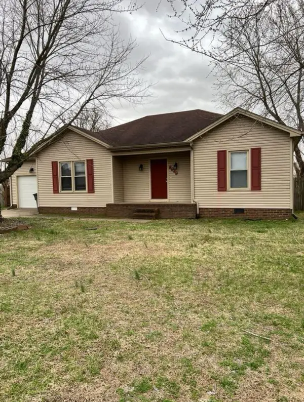 8639 Churchill Dr, Oak Grove, KY 42262