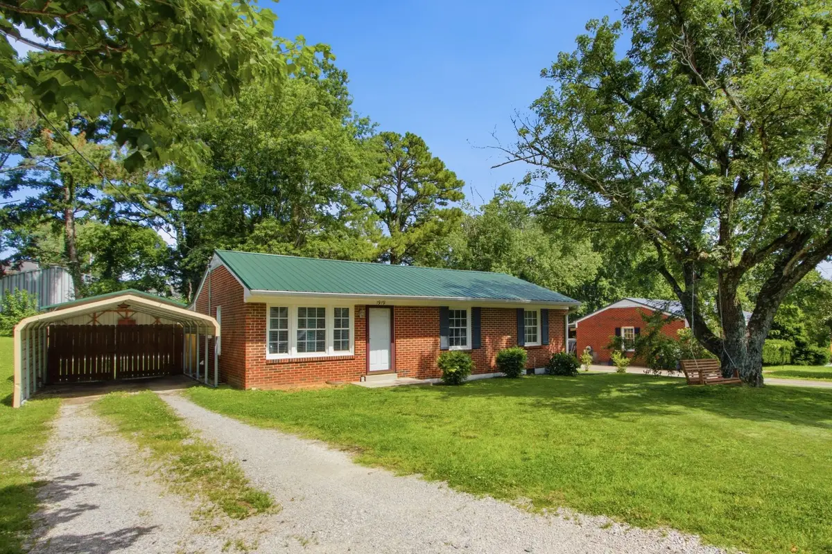 1919 Lynnwood Dr, Columbia, TN 38401 - #1