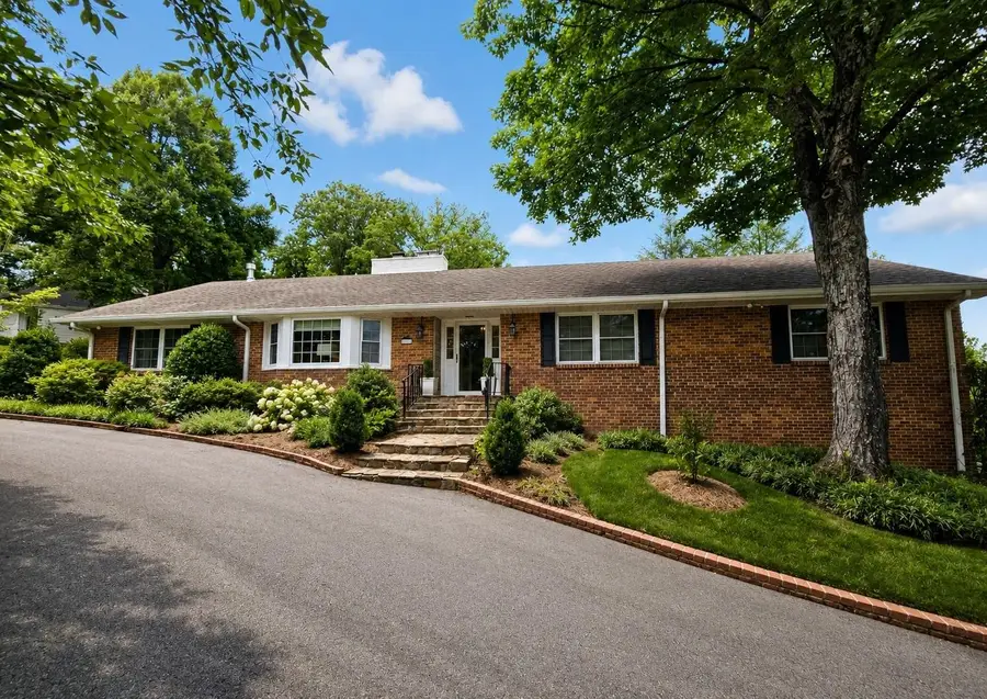 110 Whiteside Street, Lookout Mountain, TN 37350 - #2