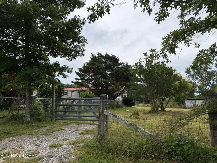 64 Coppett Rd, Crossville, TN 38572 - #3